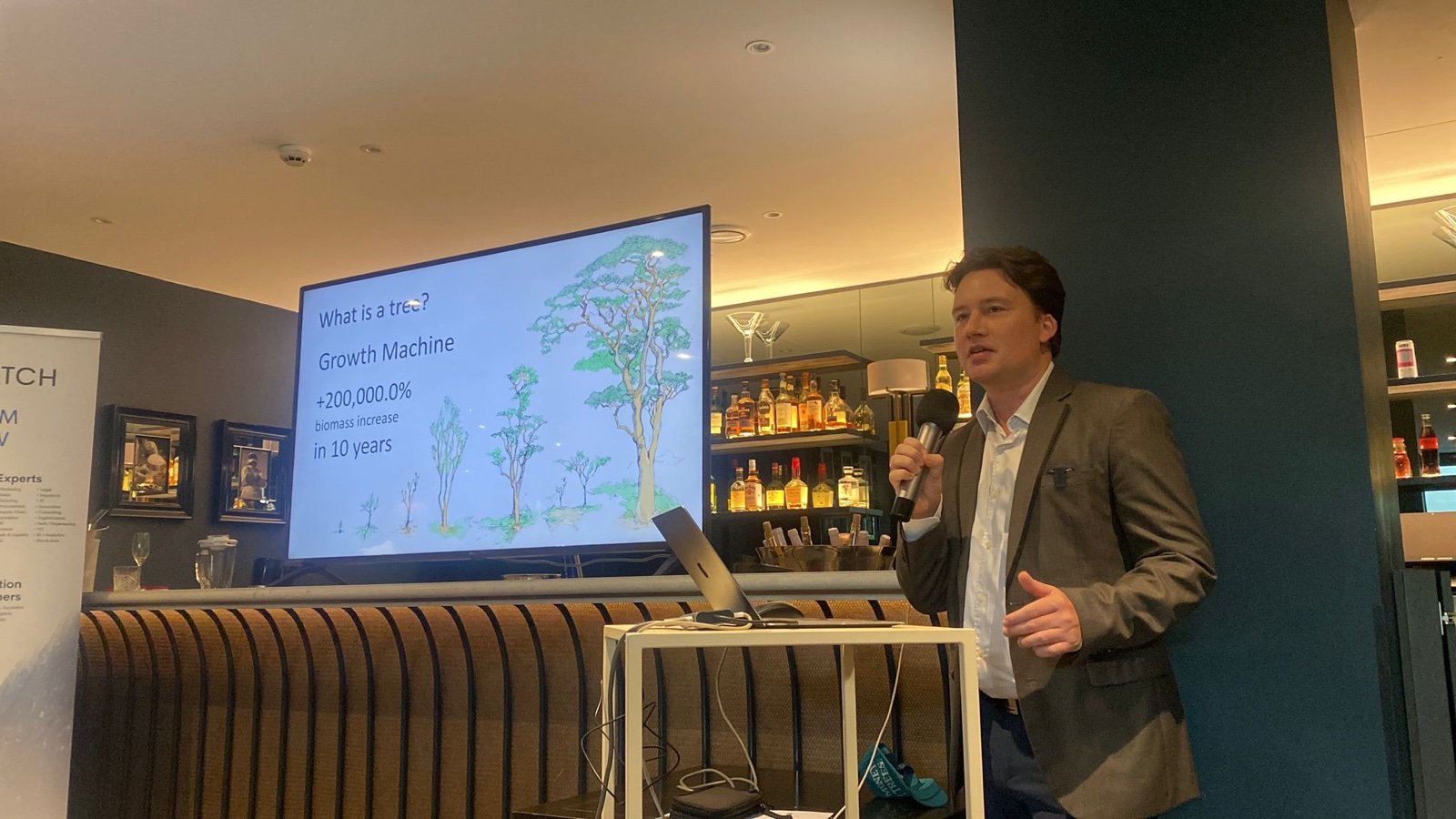 Daniel Huber bei der Projektpräsentation in Monaco 2025